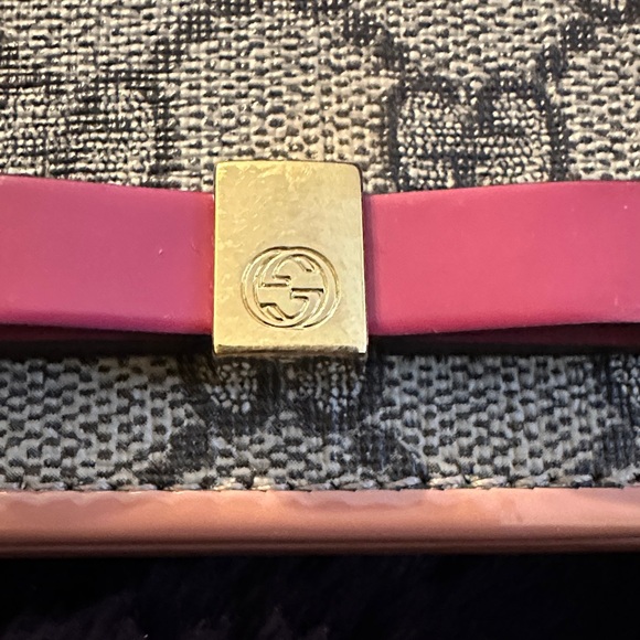 Guaranteed Authentic Gucci GG Supreme Bow Pocket Organizer Wallet - Picture 2 of 9